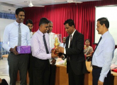ජාතික රණවිරු අනුස්මරණ වැඩසටහන කොඩි අරමුදල වෙනුවෙන් වැඩිම දායකත්වය ලබා දෙමින් මධ්‍යම පළාත් ප්‍රථම ස්ථානය ගගවට කෝරළය ප්‍රාදේශිය ලේකම් කාර්‍යාලය ලබා ගත් වගයි...